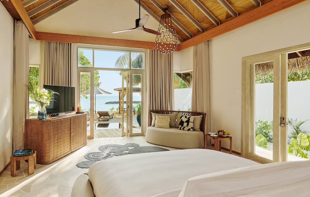 Sunrise Beach Villa with Pool at Sirru Fen Fushi Private Lagoon Resort thumbnail 2